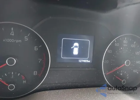 2018 Kia Sportage Lx z USA, uszkodzony, nr VIN KNDPMCAC2J7337744